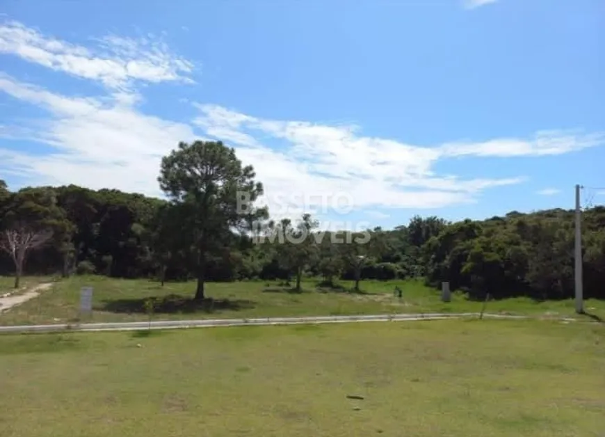 Foto 1 de Lote/Terreno à venda, 363m² em Ingleses do Rio Vermelho, Florianópolis