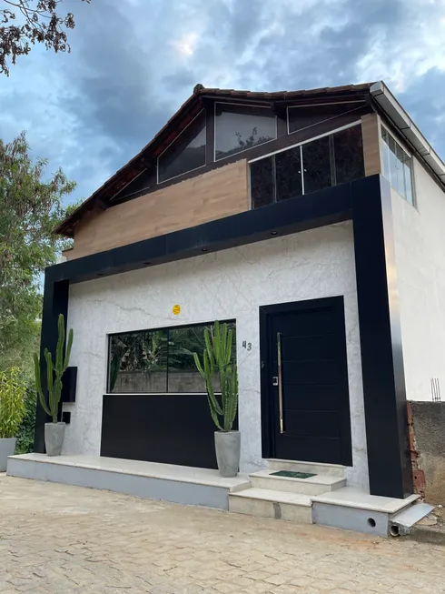 Foto 1 de Casa com 3 Quartos à venda, 140m² em IBC, Cachoeiro de Itapemirim