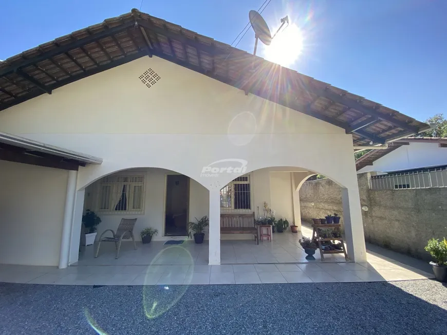 Foto 1 de Casa com 3 Quartos à venda, 152m² em Itoupava Central, Blumenau