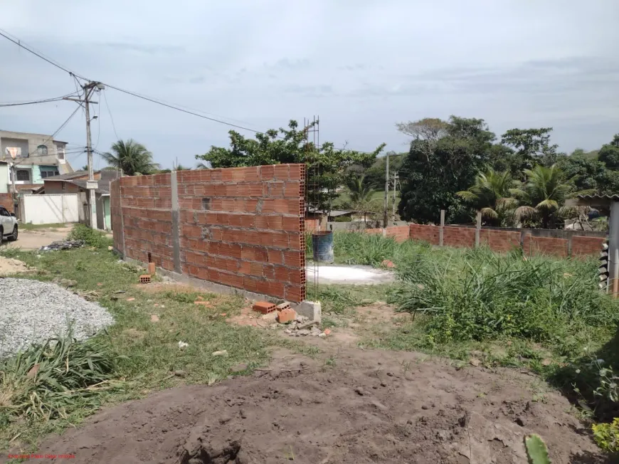 Foto 1 de Lote/Terreno à venda, 470m² em Outeiro, Araruama