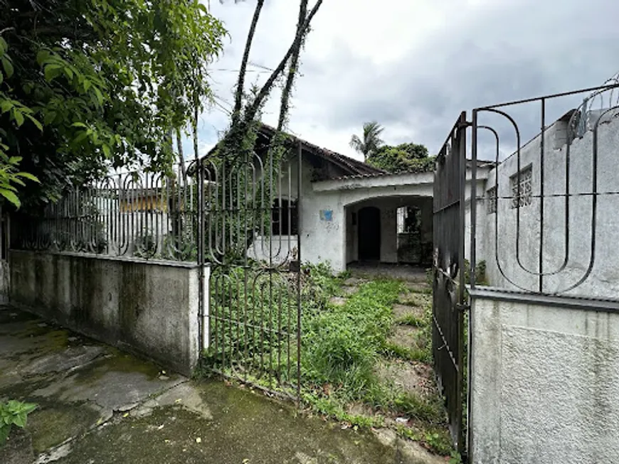 Foto 1 de Lote/Terreno à venda, 288m² em Vila São Jorge, São Vicente