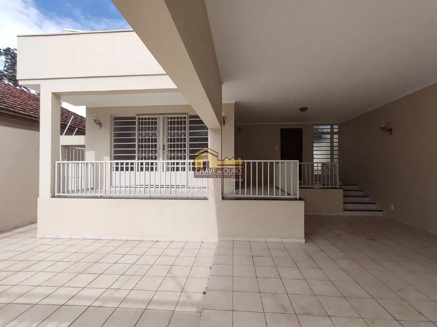 Foto 1 de Casa com 4 Quartos à venda, 190m² em Nossa Senhora da Abadia, Uberaba