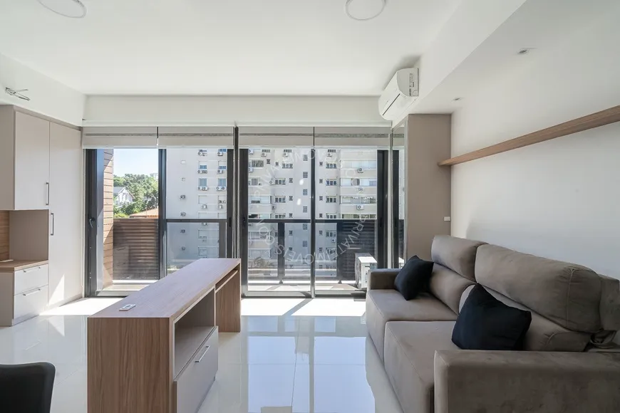 Foto 1 de Apartamento com 1 Quarto para alugar, 37m² em Boa Vista, Porto Alegre