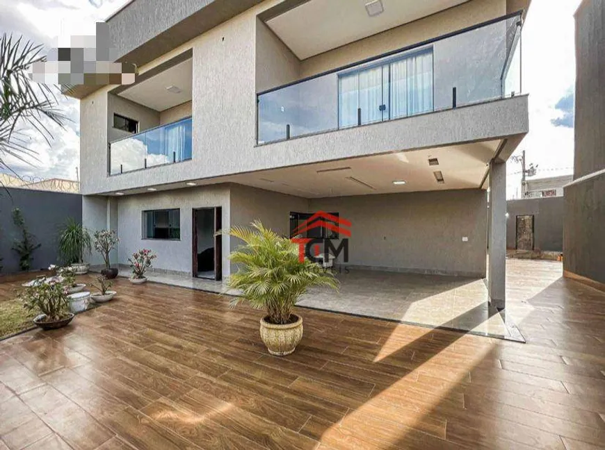 Foto 1 de Sobrado com 4 Quartos à venda, 350m² em Residencial Morumbi, Goiânia