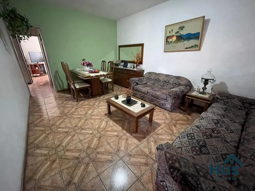 Foto 1 de Casa com 3 Quartos à venda, 222m² em Vila Clóris, Belo Horizonte