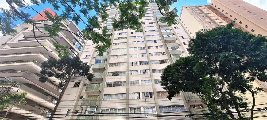 Foto 1 de Apartamento com 3 Quartos à venda, 150m² em Água Verde, Curitiba