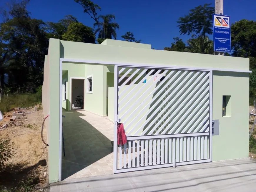 Foto 1 de Casa com 2 Quartos à venda, 60m² em Estancia dos Eucaliptos , Peruíbe