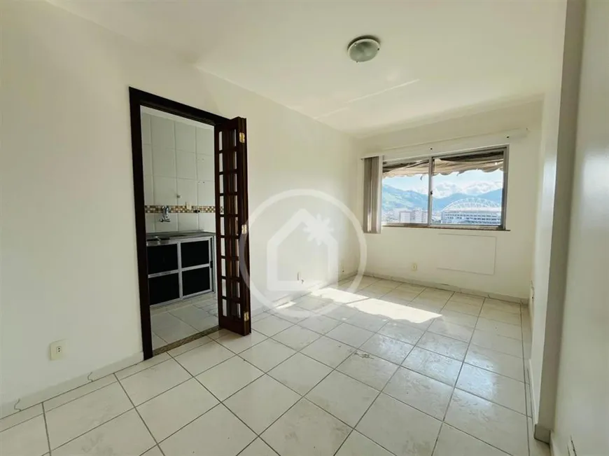 Foto 1 de Apartamento com 2 Quartos à venda, 45m² em Todos os Santos, Rio de Janeiro