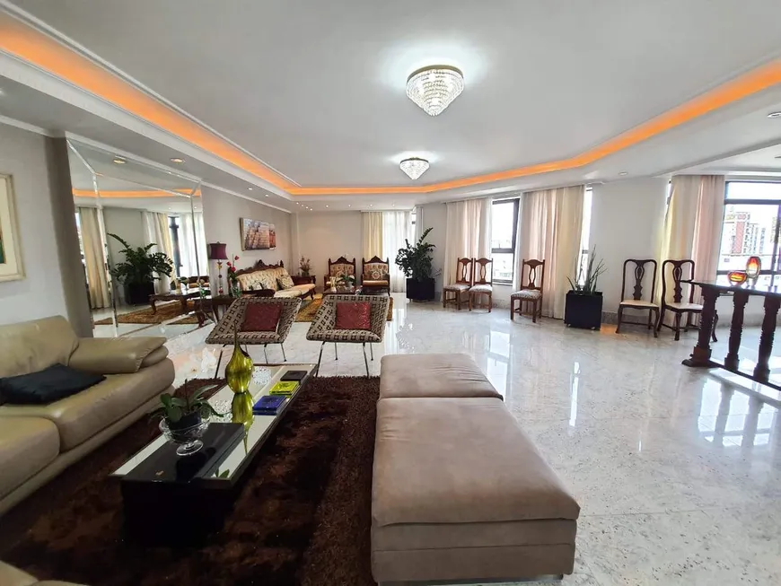 Foto 1 de Apartamento com 4 Quartos à venda, 300m² em Sion, Belo Horizonte