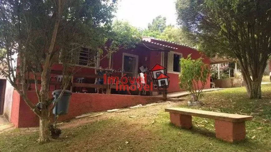 Foto 1 de Fazenda/Sítio com 3 Quartos à venda, 300m² em Cupim, Ibiúna