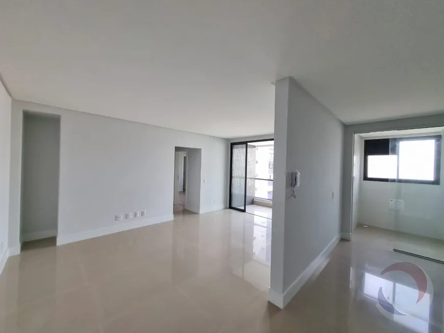 Foto 1 de Apartamento com 2 Quartos à venda, 87m² em Agronômica, Florianópolis