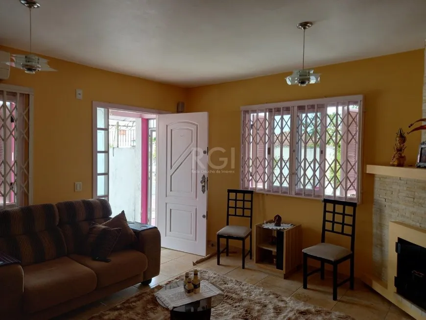 Foto 1 de Casa com 2 Quartos à venda, 479m² em Nonoai, Porto Alegre