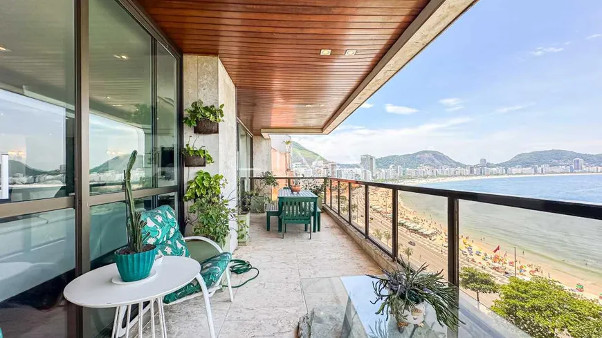 Foto 1 de Apartamento com 4 Quartos à venda, 371m² em Copacabana, Rio de Janeiro