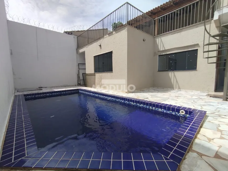Foto 1 de Casa com 4 Quartos à venda, 290m² em Vigilato Pereira, Uberlândia