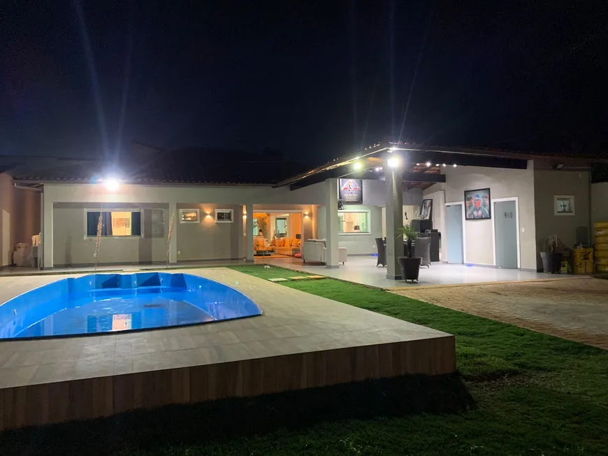 Foto 1 de Casa de Condomínio com 3 Quartos à venda, 220m² em Vicente Pires, Brasília