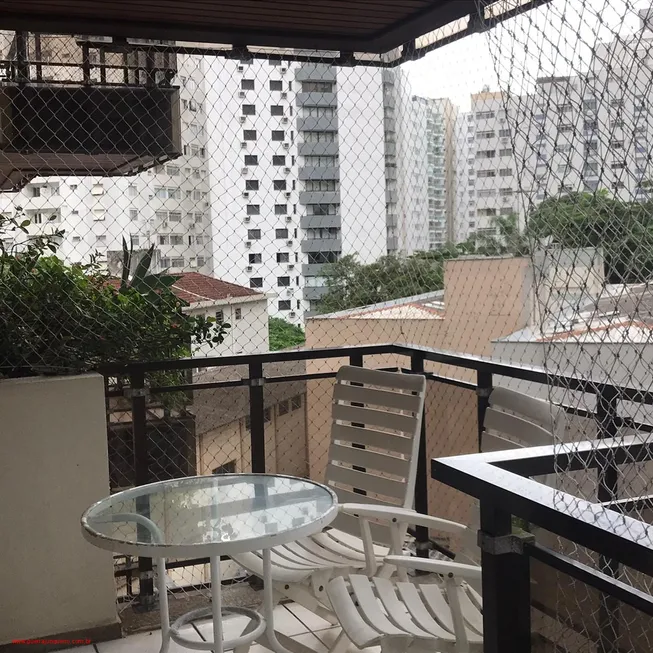 Foto 1 de Apartamento com 3 Quartos à venda, 145m² em Pitangueiras, Guarujá