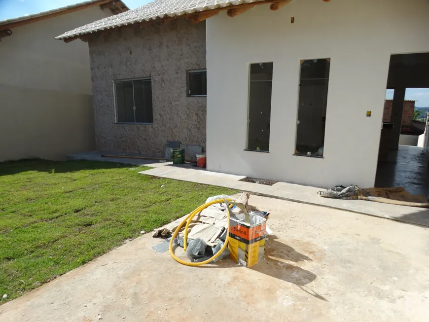 Foto 1 de Casa com 3 Quartos à venda, 67m² em Jardim das Mangabeiras, Mateus Leme