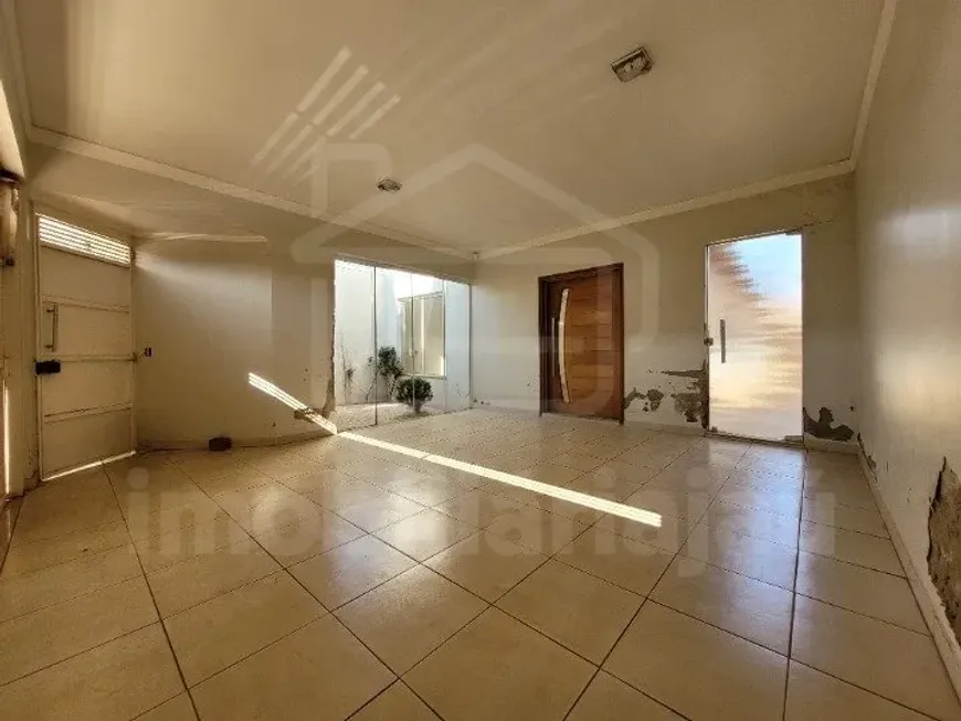 Foto 1 de Casa com 2 Quartos à venda, 180m² em Jardim Dona Emília , Jaú