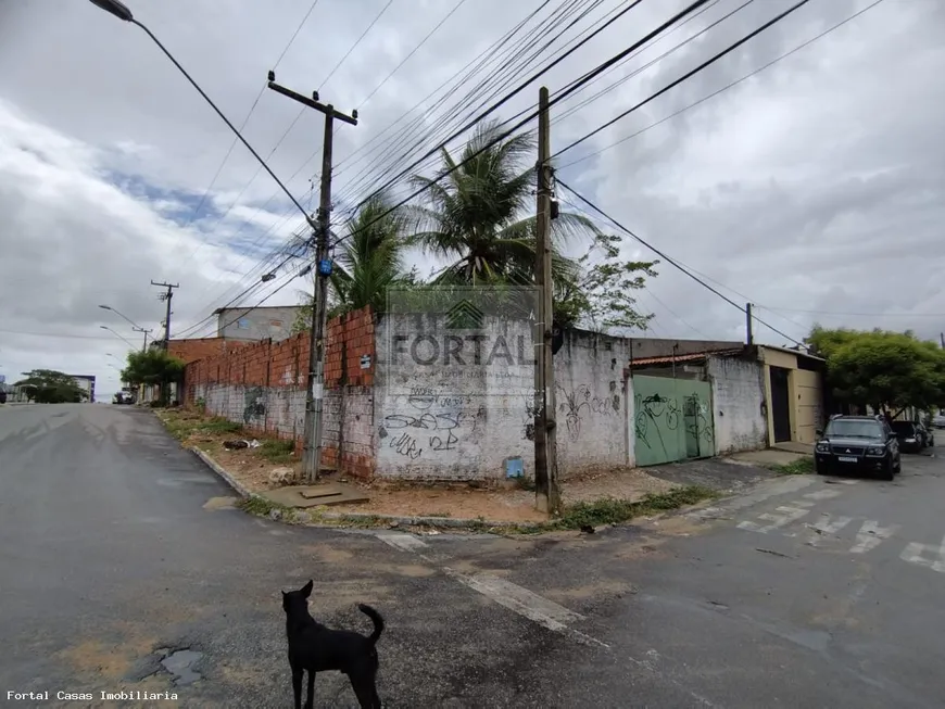 Foto 1 de Lote/Terreno à venda, 743m² em Cidade 2000, Fortaleza