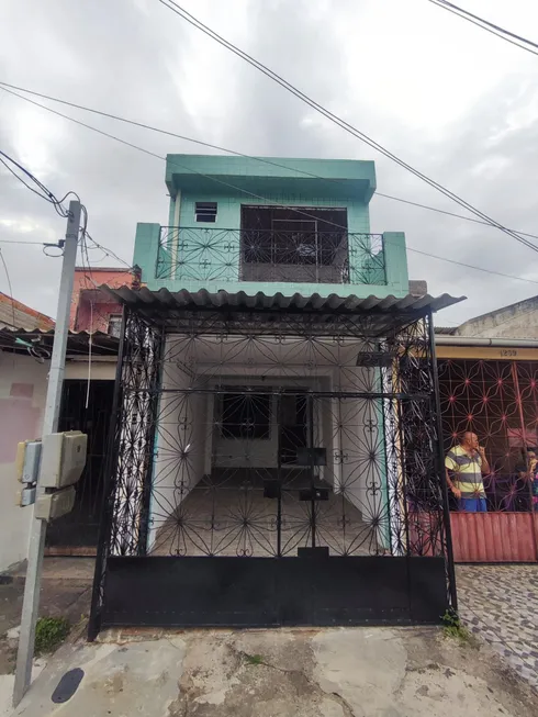 Foto 1 de Casa com 3 Quartos à venda, 250m² em Telégrafo, Belém