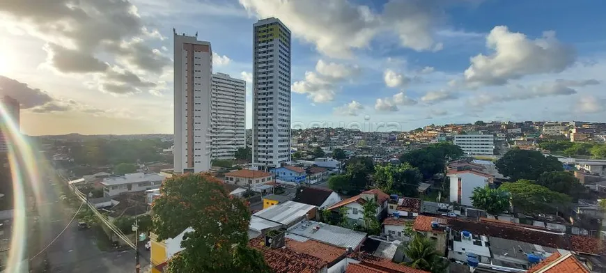 Foto 1 de Apartamento com 2 Quartos à venda, 79m² em Casa Amarela, Recife