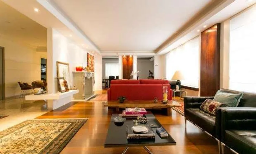 Foto 1 de Apartamento com 4 Quartos à venda, 365m² em Cerqueira César, São Paulo