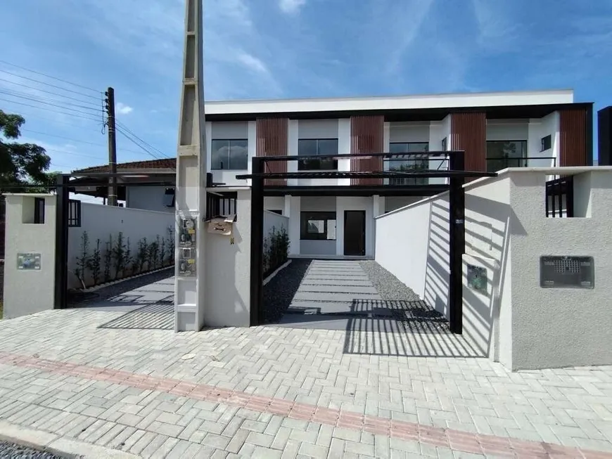 Foto 1 de Sobrado com 2 Quartos à venda, 85m² em Guanabara, Joinville