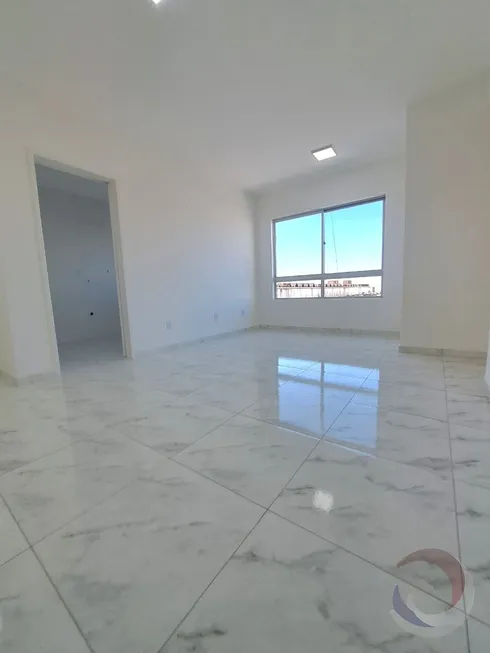 Foto 1 de Apartamento com 2 Quartos à venda, 60m² em Barreiros, São José