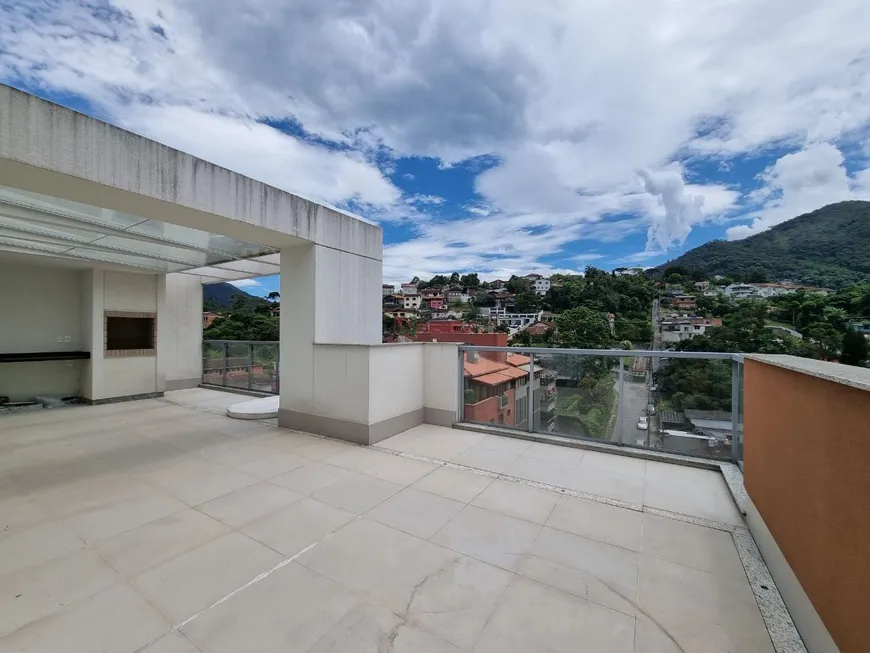 Foto 1 de Cobertura com 3 Quartos para alugar, 207m² em Agriões, Teresópolis