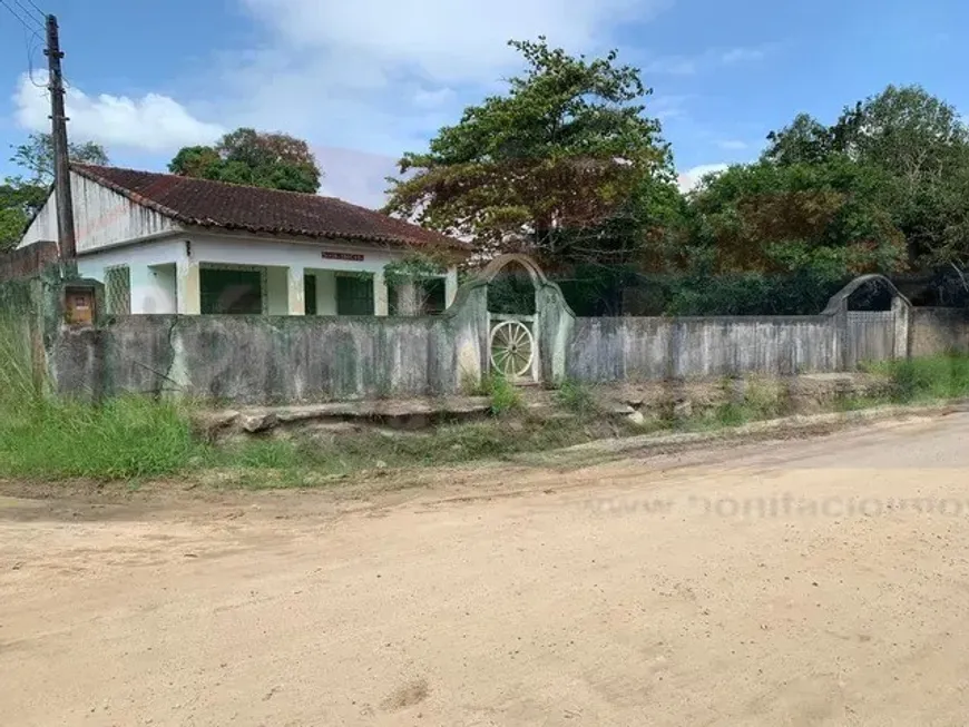 Foto 1 de Fazenda/Sítio com 3 Quartos à venda, 250m² em Morro Grande, Araruama