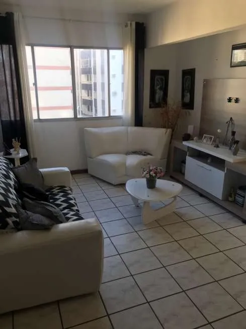 Foto 1 de Apartamento com 3 Quartos à venda, 65m² em Costa Azul, Salvador