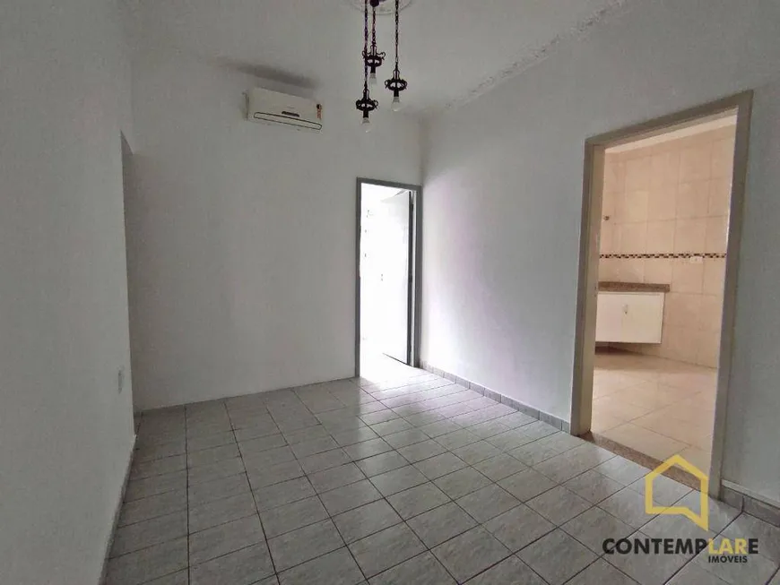 Foto 1 de Casa com 2 Quartos à venda, 79m² em Vila Belmiro, Santos