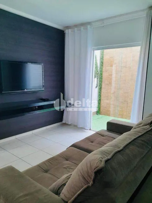 Foto 1 de Apartamento com 2 Quartos à venda, 75m² em Osvaldo Rezende, Uberlândia