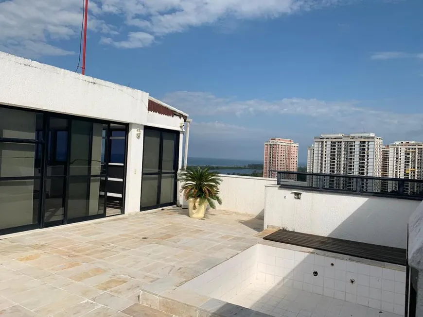 Foto 1 de Cobertura com 4 Quartos à venda, 235m² em Barra da Tijuca, Rio de Janeiro