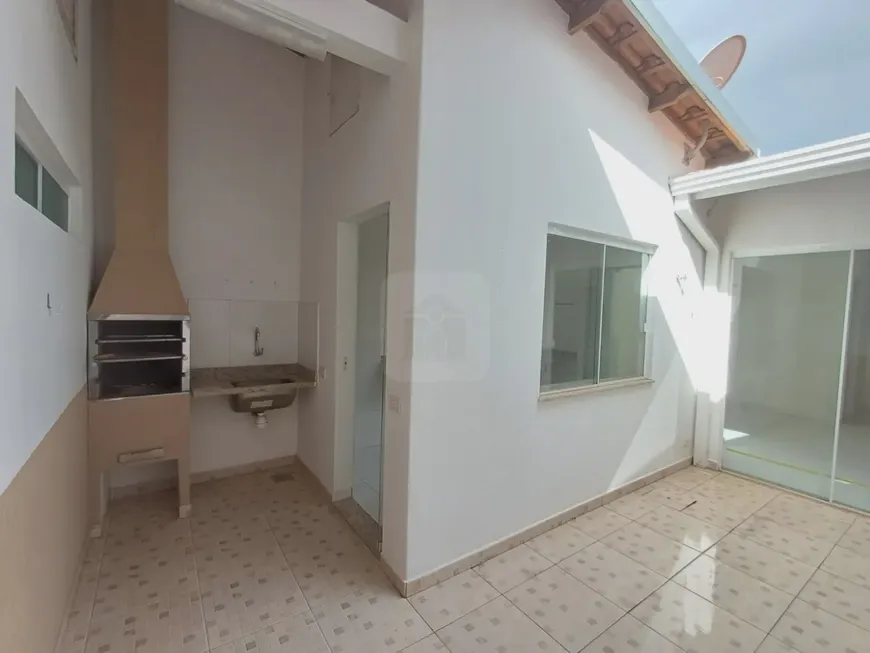 Foto 1 de Casa de Condomínio com 3 Quartos à venda, 150m² em Jardim Califórnia, Uberlândia