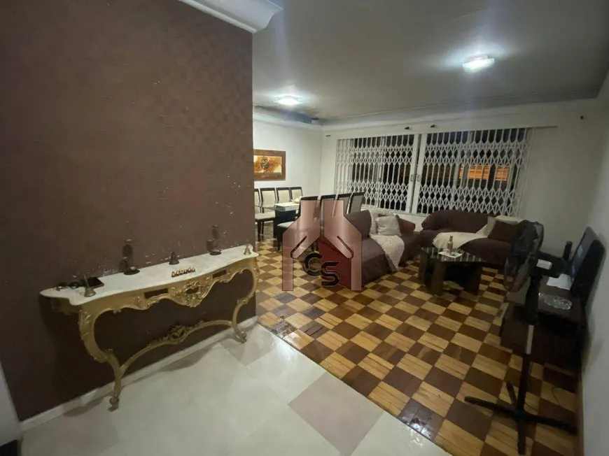 Foto 1 de Casa com 3 Quartos para venda ou aluguel, 400m² em Vila Rosalia, Guarulhos