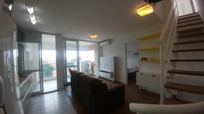 Foto 1 de Apartamento com 1 Quarto para alugar, 88m² em Pinheiros, São Paulo