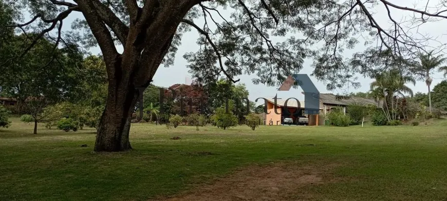 Foto 1 de Fazenda/Sítio com 3 Quartos para alugar, 250m² em Bairro Pinhal, Cabreúva