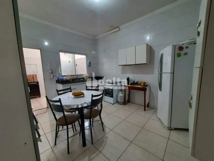 Foto 1 de Casa com 3 Quartos à venda, 109m² em Jardim Europa, Uberlândia