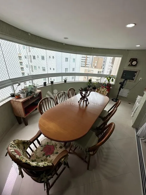 Foto 1 de Apartamento com 3 Quartos à venda, 129m² em Centro, Balneário Camboriú