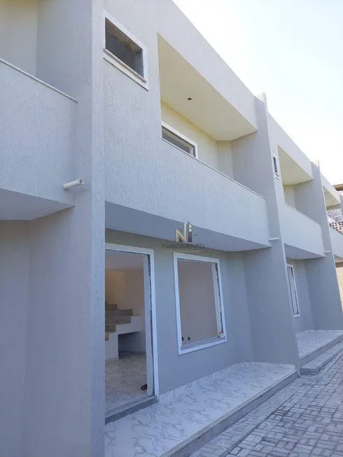 Foto 1 de Casa com 4 Quartos à venda, 80m² em Praia de Ipitanga, Lauro de Freitas