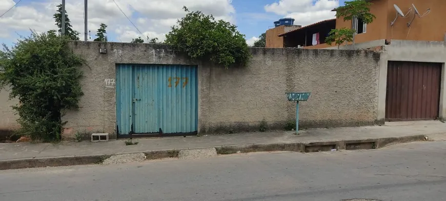 Foto 1 de Casa com 3 Quartos à venda, 800m² em Darcy Ribeiro, Contagem