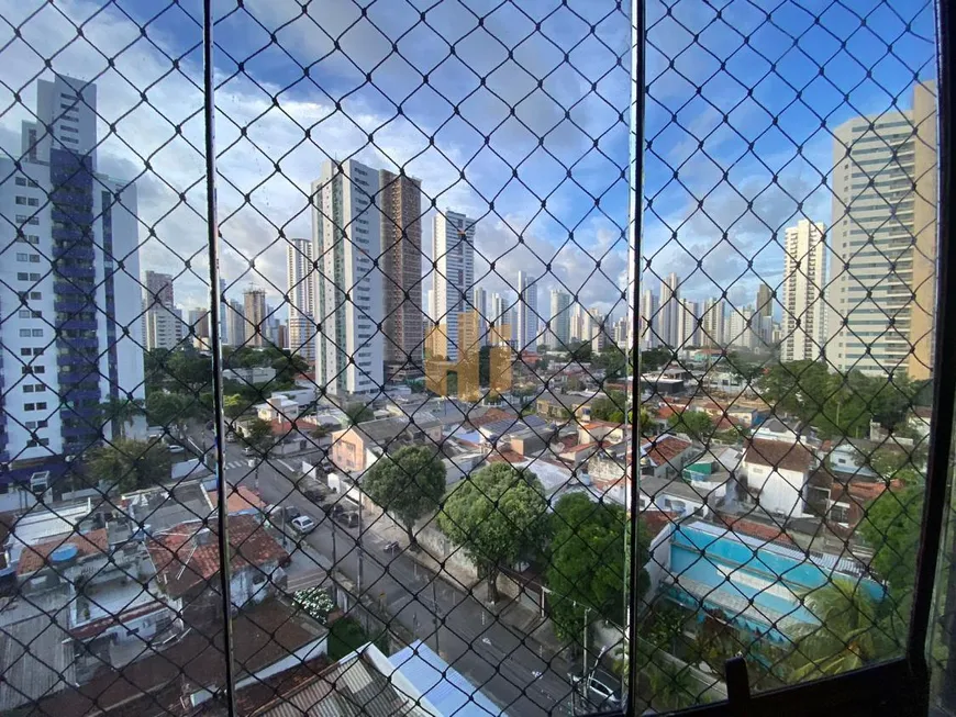 Foto 1 de Apartamento com 3 Quartos para alugar, 84m² em Madalena, Recife