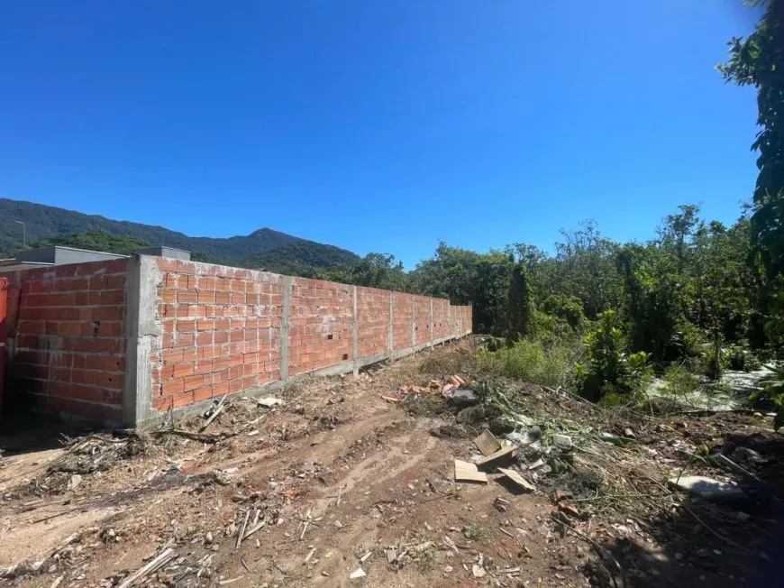 Foto 1 de Lote/Terreno à venda, 270m² em Loteamento Balneario Massaguacu, Caraguatatuba