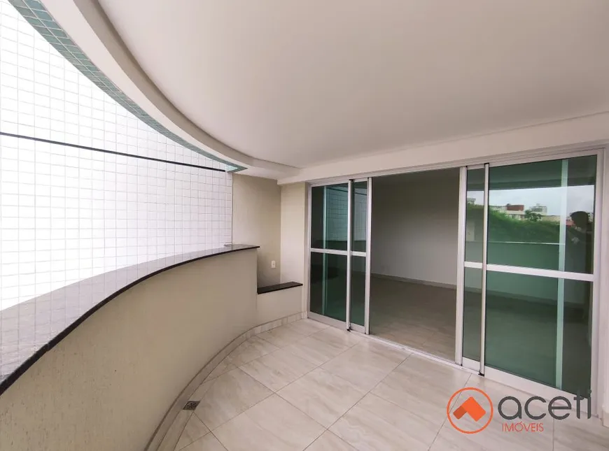 Foto 1 de Apartamento com 3 Quartos à venda, 113m² em Estoril, Belo Horizonte