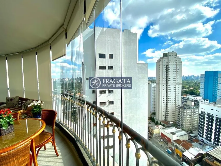 Foto 1 de Apartamento com 4 Quartos à venda, 230m² em Jardim Paulista, São Paulo