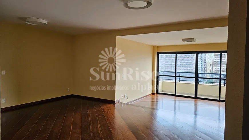 Foto 1 de Apartamento com 3 Quartos para alugar, 164m² em Alphaville, Barueri