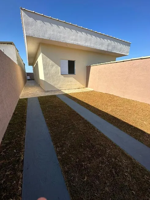 Foto 1 de Casa com 2 Quartos à venda, 50m² em Tupy, Itanhaém