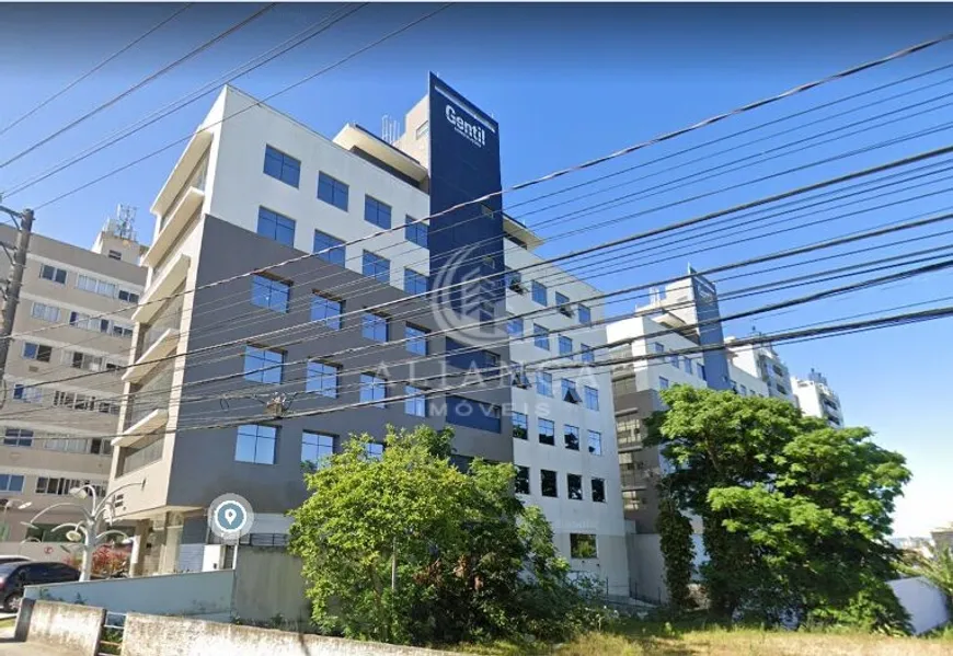 Foto 1 de Apartamento com 2 Quartos à venda, 66m² em Roçado, São José