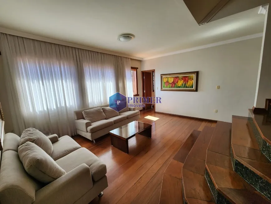 Foto 1 de Casa com 5 Quartos para alugar, 384m² em Santa Lúcia, Belo Horizonte
